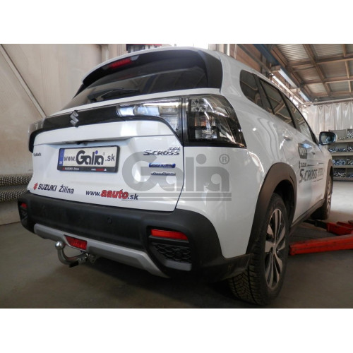 S112A GALIA Полностью оцинкованный фаркоп на Suzuki Vitara 2015-2018, 2018-, Suzuki SX4 S-Cross 2013-2021, 2021- 2WD/4WD. Тип шара: A, установленный крюк закрывает противотуманный фонарь. Невидимый вырез бампера. Нагрузки: 1600/75 кг, масса фаркопа 14,82 