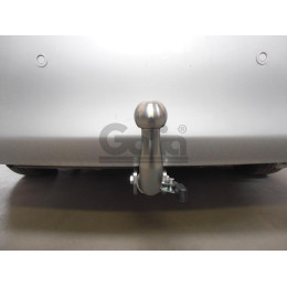 T060A GALIA Полностью оцинкованный фаркоп на Toyota Corolla E15 седан 2007-2013. Подрозетник убирается за бампер. Тип шара: A. Невидимый вырез бампера. Нагруз