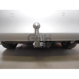T060A GALIA Полностью оцинкованный фаркоп на Toyota Corolla E15 седан 2007-2013. Подрозетник убирается за бампер. Тип шара: A. Невидимый вырез бампера. Нагруз