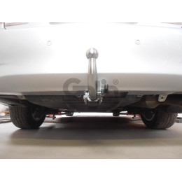 T060A GALIA Полностью оцинкованный фаркоп на Toyota Corolla E15 седан 2007-2013. Подрозетник убирается за бампер. Тип шара: A. Невидимый вырез бампера. Нагруз
