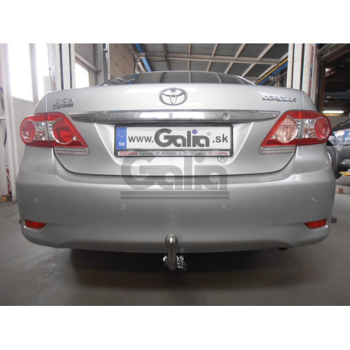 T060A GALIA Полностью оцинкованный фаркоп на Toyota Corolla E15 седан 2007-2013. Подрозетник убирается за бампер. Тип шара: A. Невидимый вырез бампера. Нагрузки: 1500/60 кг, масса фаркопа 16,82 кг