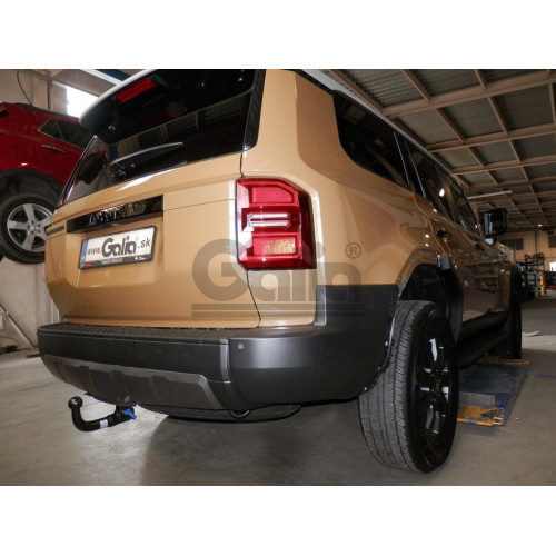 T081C GALIA Полностью оцинкованный фаркоп на Toyota Land Cruiser J250 2023-, Lexus GX J250 2023-. Подрозетник убирается за бампер. Тип шара: C (горизонтальный съемный). Невидимый вырез бампера. Нагрузки: 3500/120 кг, масса фаркопа 10,5 кг