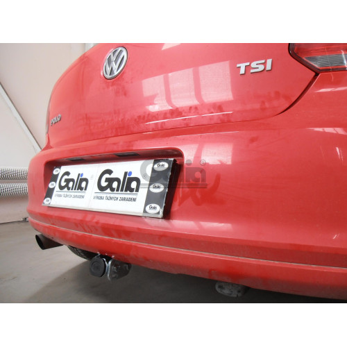 V068C GALIA Полностью оцинкованный фаркоп на Volkswagen Polo V хетчбек 2009-2018. Подрозетник убирается за бампер. Тип шара: C (горизонтальный съемный). Невидимый вырез бампера. Нагрузки: 1200/50 кг, масса фаркопа 14,85 кг