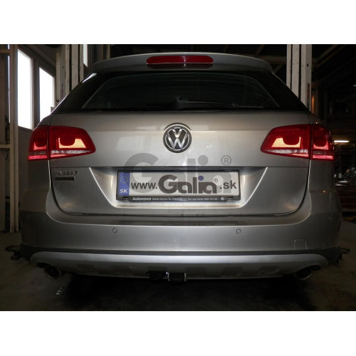 V071A GALIA Полностью оцинкованный фаркоп на Volkswagen Passat B6 седан/универсал 2005-2010, Volkswagen Passat B7 седан/универсал 2010-2015, Volkswagen Passat CC 2012-2017, Volkswagen Passat Alltrack B7 2012-2015. Подрозетник убирается за бампер. Тип шара
