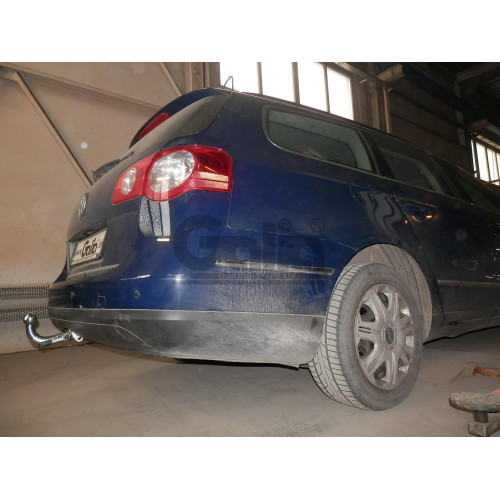 V071A GALIA Полностью оцинкованный фаркоп на Volkswagen Passat B6 седан/универсал 2005-2010, Volkswagen Passat B7 седан/универсал 2010-2015, Volkswagen Passat CC 2012-2017, Volkswagen Passat Alltrack B7 2012-2015. Подрозетник убирается за бампер. Тип шара