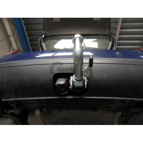 V071A GALIA Полностью оцинкованный фаркоп на Volkswagen Passat B6 седан/универсал 2005-2010, Volkswagen Passat B7 седан/универсал 2010-2015, Volkswagen Passat CC 2012-2017, Volkswagen Passat Alltrack B7 2012-2015. Подрозетник убирается за бампер. Тип шара