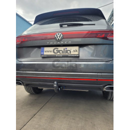V092C GALIA Полностью оцинкованный фаркоп на Volkswagen Touareg 2018-. Подрозетник убирается за бампер. Тип шара: C (горизонтальный съемный). Невидимый выре