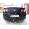 VW 24 AVTOS Фаркоп на Volkswagen Passat B6 седан/универсал 2005-2010. Необходима подрезка бампера. Тип шара: A. Нагрузки: 1500/75 кг, масса фаркопа 16 кг (без электрики в комплекте)