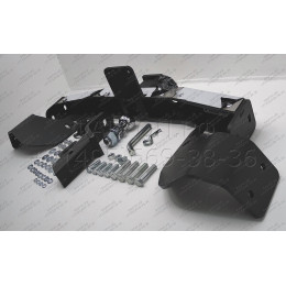 TLC-07-991124.00 PT GROUP Фаркоп с нержавеющей накладкой на Toyota Land Cruiser 200 2007-2021, Lexus LX 2016-2022 без подрезки бампера. Тип шара: E (легкосъемный шар под квадра
