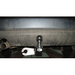 9042 Трейлер Фаркоп для Renault Duster 2011-2015, 2015-2021, 2021-2022, Nissan Terrano 2014-2022 без снятия и подрезки бампера. Тип шара: E (легкосъемный шар под квадрат). Нагру