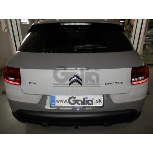 C069C GALIA Полностью оцинкованный фаркоп на Citroen C4 Cactus 2014-2020. Подрозетник убирается за бампер. Тип шара: C (горизонтальный съемный). Установка без снятия и выреза бампера. Нагрузки: 1000/70 кг, масса фаркопа 14,37 кг