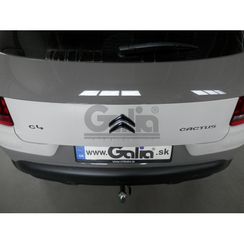 C069C GALIA Полностью оцинкованный фаркоп на Citroen C4 Cactus 2014-2020. Подрозетник убирается за бампер. Тип шара: C (горизонтальный съемный). Установка без снятия и выреза бампера. Нагрузки: 1000/70 кг, масса фаркопа 14,37 кг