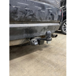 F.4012.001 BERG Фаркоп на Mitsubishi Outlander XL 2007-2012, Peugeot 4007 2008-2012, Citroen C-Crosser 2007-2012. Требуется подрезка бампера. Тип шара: E. Нагрузки: 1500/75 кг, масса фаркопа 24 