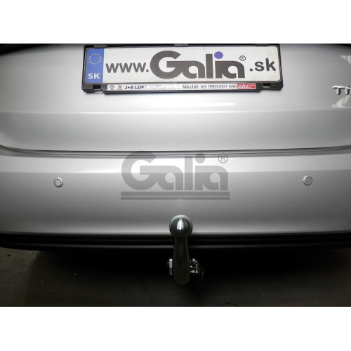 F134A GALIA Полностью оцинкованный фаркоп на FIAT Tipo универсал 2016-. Подрозетник убирается за бампер. Тип шара: A. Невидимый вырез бампера. Нагрузки: 1600/100 кг, масса фаркопа 15,52 кг
