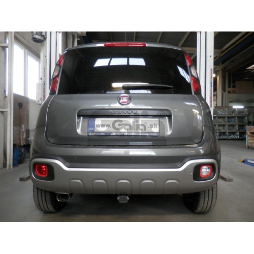 F141C GALIA Полностью оцинкованный фаркоп на FIAT Panda 2012-2022 (4WD), FIAT Panda Cross 2012-2022 (4WD). Подрозетник убирается за бампер. Тип шара: C (горизонтальный съемный). Невидимый вырез бампера. Нагрузки: 1200/70 кг, масса фаркопа 15,87 кг