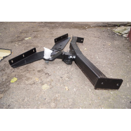 FA 0110-E Бизон Фаркоп на Jeep Cherokee KK 2008-2013, Dodge Nitro 2007-2011 без подрезки бампера. Тип шара: E (легкосъемный шар под квадрат). Нагрузки: 3200/120 кг. Не компле