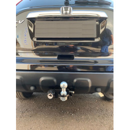 FA 0511-E Бизон Фаркоп на Honda CR-V 2006-2013. Требуется подрезка бампера. Тип шара: E (легкосъемный шар под квадрат). Нагрузки: 2500/120 кг. Не комплектуется 