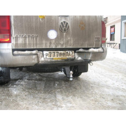 FA 0570-E Бизон Фаркоп на Volkswagen Amarok 2010-2022 без подрезки бампера. Тип шара: E (легкосъемный шар под квадрат). Нагрузки: 3200/120 кг. Не комплектуется эле