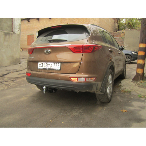 FA 0994-E Бизон Фаркоп на Kia Sportage дорестайл 2016-2018 без подрезки бампера. Тип шара: E (легкосъемный шар под квадрат). Нагрузки: 2800/120 кг. Не комплектуется электрикой