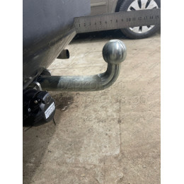 J012A GALIA Полностью оцинкованный фаркоп на Jeep Compass MK 2006-2011, Jeep Liberty 2006-2011. Тип шара: A. Требуется вырез в бампере. Нагрузки: 2000/100 кг, масса фаркопа 12