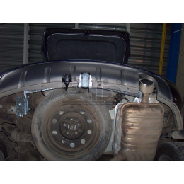 K032A GALIA Полностью оцинкованный фаркоп на Kia Carens 2006-2013. Тип шара: A. Невидимый вырез бампера. Нагрузки: 1500/75 кг, масса фаркопа 15,82 кг