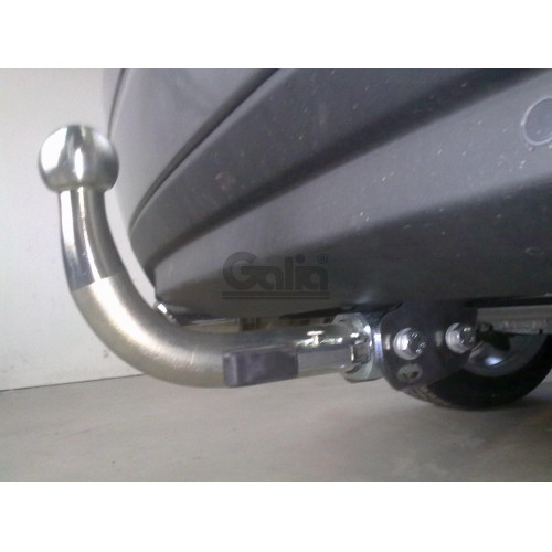 R089A GALIA Полностью оцинкованный фаркоп на Renault Fluence седан 2010-2015. Подрозетник убирается за бампер. Тип шара: A. Невидимый вырез бампера. Нагрузки: 1400/75 кг, масса фаркопа 16,02 кг