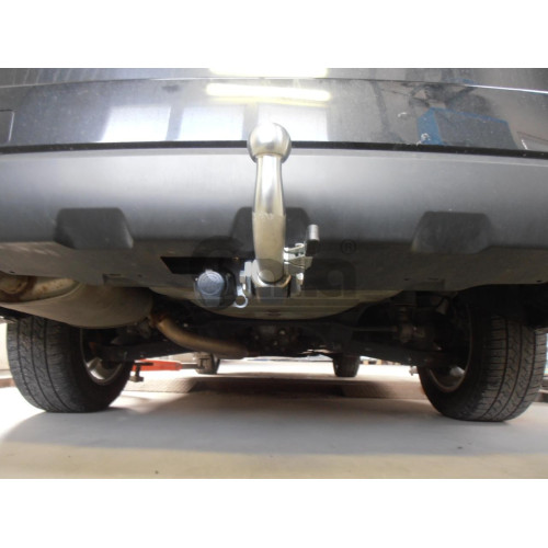 S102C GALIA Полностью оцинкованный фаркоп на Subaru Outback 2009-2015. Подрозетник убирается за бампер. Тип шара: C (горизонтальный съемный). Невидимый вырез бампера. Нагрузки: 2100/85 кг, масса фаркопа 17,57 кг