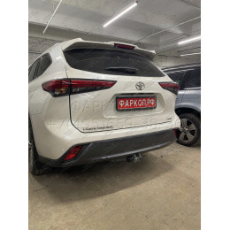 T077C GALIA Полностью оцинкованный фаркоп на Toyota Highlander 2021-. Тип шара: C (горизонтальный съемный). Без подрезки бампера. Нагрузки: 2200/100 кг, масса фар