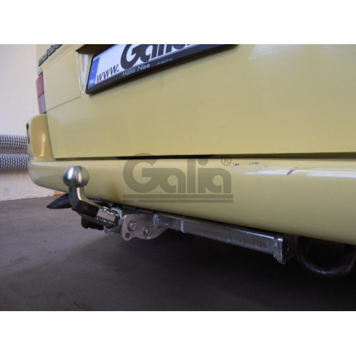 V027C GALIA Полностью оцинкованный фаркоп на Volkswagen T4: Transporter/Caravelle/Multivan 1990-2003, включая 4WD. Тип шара: C (горизонтальный съемный). Установка без снятия и выреза бампера. Нагрузки: 2000/100 кг, масса фаркопа 19,17 кг