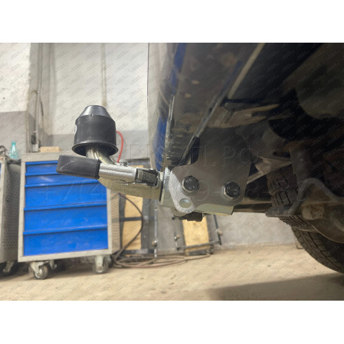 V064C GALIA Полностью оцинкованный фаркоп на Volkswagen Transporter / Caravelle / Multivan T5 2003-2015, T6 2015-2024, включая 4WD, включая модели с парктрониками. Тип шара: C (горизонтальный съемный). Без выреза бампера. Нагрузки: 2800/120 кг, масса фарк