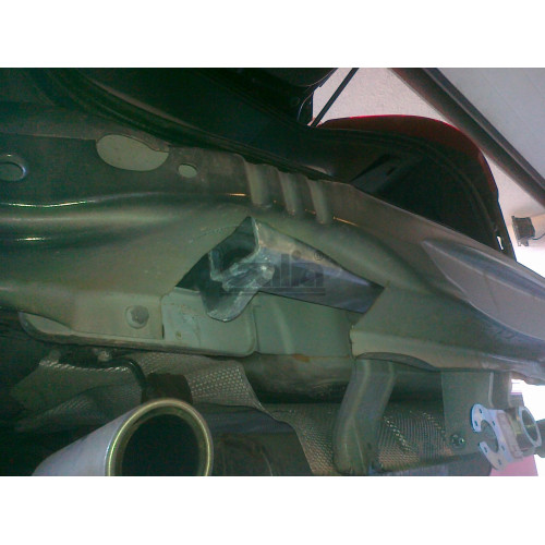 V070A GALIA Полностью оцинкованный фаркоп на Volvo XC60 2008-2017. Тип шара: A. Невидимый вырез бампера. Нагрузки: 2100/90 кг, масса фаркопа 15,22 кг