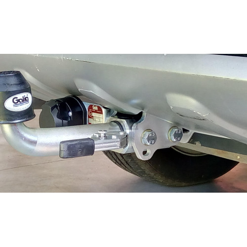 V070A GALIA Полностью оцинкованный фаркоп на Volvo XC60 2008-2017. Тип шара: A. Невидимый вырез бампера. Нагрузки: 2100/90 кг, масса фаркопа 15,22 кг