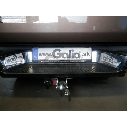V076C GALIA Полностью оцинкованный фаркоп на Volkswagen Amarok 2010-2022. Тип шара: C (горизонтальный съемный). Установка без снятия и выреза бампера. Нагрузки: 3500/130 кг, масса фаркопа 6,37 кг