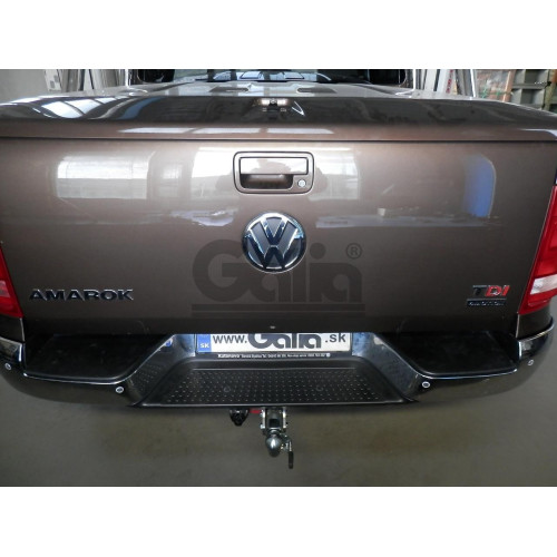V076C GALIA Полностью оцинкованный фаркоп на Volkswagen Amarok 2010-2022. Тип шара: C (горизонтальный съемный). Установка без снятия и выреза бампера. Нагрузки: 3500/130 кг, масса фаркопа 6,37 кг