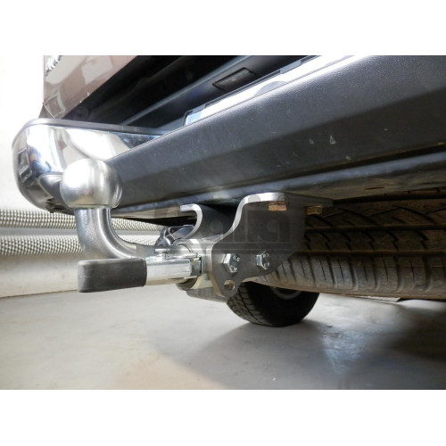 V076C GALIA Полностью оцинкованный фаркоп на Volkswagen Amarok 2010-2022. Тип шара: C (горизонтальный съемный). Установка без снятия и выреза бампера. Нагрузки: 3500/130 кг, масса фаркопа 6,37 кг