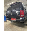 V076C GALIA Полностью оцинкованный фаркоп на Volkswagen Amarok 2010-2022. Тип шара: C (горизонтальный съемный). Установка без снятия и выреза бампера. Нагрузки: 3500/130 кг, масса фаркопа 6,37 кг