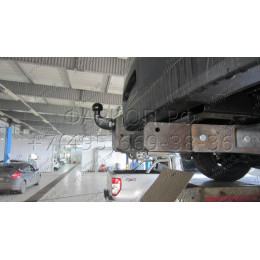3984-F ORIS Фаркоп на Ford Transit 2014-, в т.ч. для удлиненной базы. Без выреза в бампере. Тип шара: F. Нагрузки: 2500/120 кг, масса фаркопа 34,2 кг (без электрики в