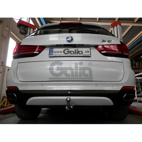 B017V GALIA Полностью оцинкованный фаркоп на BMW X5 E70 2007-2013, X5 F15 2013-2018, BMW X6 F16 2014-2019, кроме моделей с M-пакетом. Подрозетник убирается за бампер. Тип шара: AV (вертикальное быстросъемное крепление шара на ключе). Невидимый вырез бампе