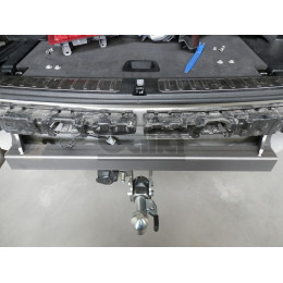 B019C GALIA Полностью оцинкованный фаркоп на BMW X3 F25 2010-2017, BMW X4 F26 2014-2018, кроме моделей с M-пакетом. Подрозетник убирается за бампер. Тип шара: C (гори