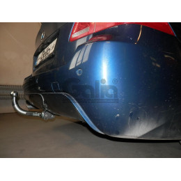 B022C GALIA Полностью оцинкованный фаркоп на BMW 5-Series E60 седан / E61 универсал 2003-2010, в т.ч. подходит с M-пакет. Подрозетник убирается за бампер. Тип ша