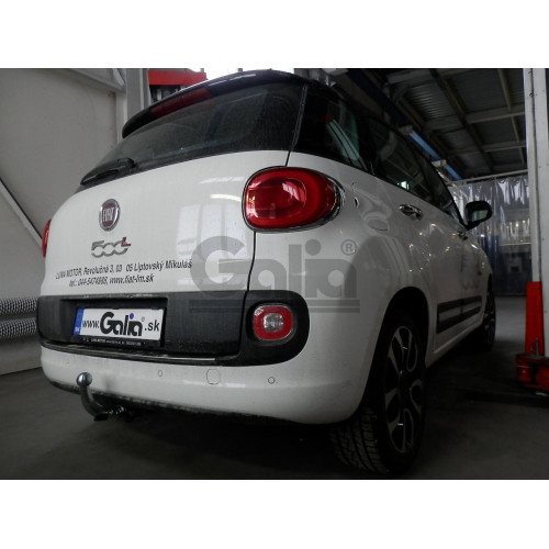 F117A GALIA Полностью оцинкованный фаркоп на FIAT 500L 2012-2022. Подрозетник убирается за бампер. Тип шара: A. Невидимый вырез бампера. Нагрузки: 1200/85 кг, масса фаркопа 12,52 кг
