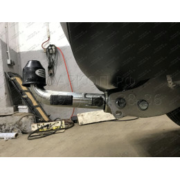 J010C GALIA Полностью оцинкованный фаркоп на Jeep Grand Cherokee WK2 2010-2021. Тип шара: C (горизонтальный съемный). Установка без выреза бампера. Нагрузки: 3500/17
