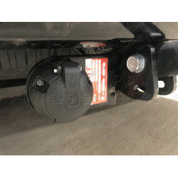 4510.12 SHERIFF Фаркоп на Toyota Hiace 2019-, Toyota Granvia 2019-. Необходима подрезка бампера. Тип шара: A. Нагрузки: 2500/100 кг, масса фаркопа 18,64 кг (без электрики в ко