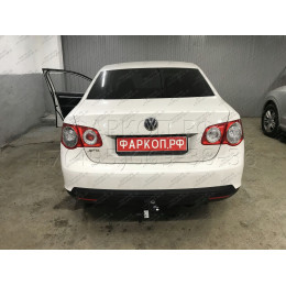 2189-A ORIS Фаркоп на Volkswagen Jetta седан 2006-2011, Volkswagen Golf V,VI универсал 2007-2013. Необходима подрезка бампера. Тип шара: A. Нагрузки: 1500/50 кг, масса фаркопа 14,