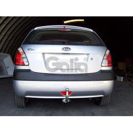 K033A GALIA Полностью оцинкованный фаркоп на Kia Rio II хетчбек 5 дверей 2005-2011. Фаркоп закрывает противотуманную фару. Тип шара: A. Невидимый вырез бам