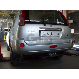 N040C GALIA Полностью оцинкованный фаркоп на Nissan X-Trail T30 2001-2007. Тип шара: C (горизонтальный съемный). Подрезка бампера. Нагрузки: 2100/100 кг, масса фарк