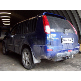 N040C GALIA Полностью оцинкованный фаркоп на Nissan X-Trail T30 2001-2007. Тип шара: C (горизонтальный съемный). Подрезка бампера. Нагрузки: 2100/100 кг, масса фарк