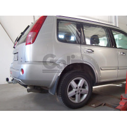 N040C GALIA Полностью оцинкованный фаркоп на Nissan X-Trail T30 2001-2007. Тип шара: C (горизонтальный съемный). Подрезка бампера. Нагрузки: 2100/100 кг, масса фарк
