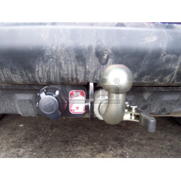 N040C GALIA Полностью оцинкованный фаркоп на Nissan X-Trail T30 2001-2007. Тип шара: C (горизонтальный съемный). Подрезка бампера. Нагрузки: 2100/100 кг, масса фарк