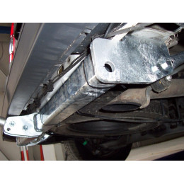 N048C GALIA Полностью оцинкованный фаркоп на Nissan Primastar 2002-2014, Opel Vivaro 2002-2014, Renault Trafic 2002-2014. Тип шара: C (горизонтальный съемный). Установка без снятия